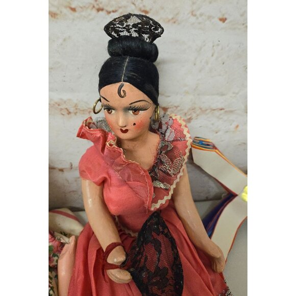 2 Vintage Old Composition Dolls Mexico 16" & 14" & Paper Streamer 12 ft - Picture 14 of 16